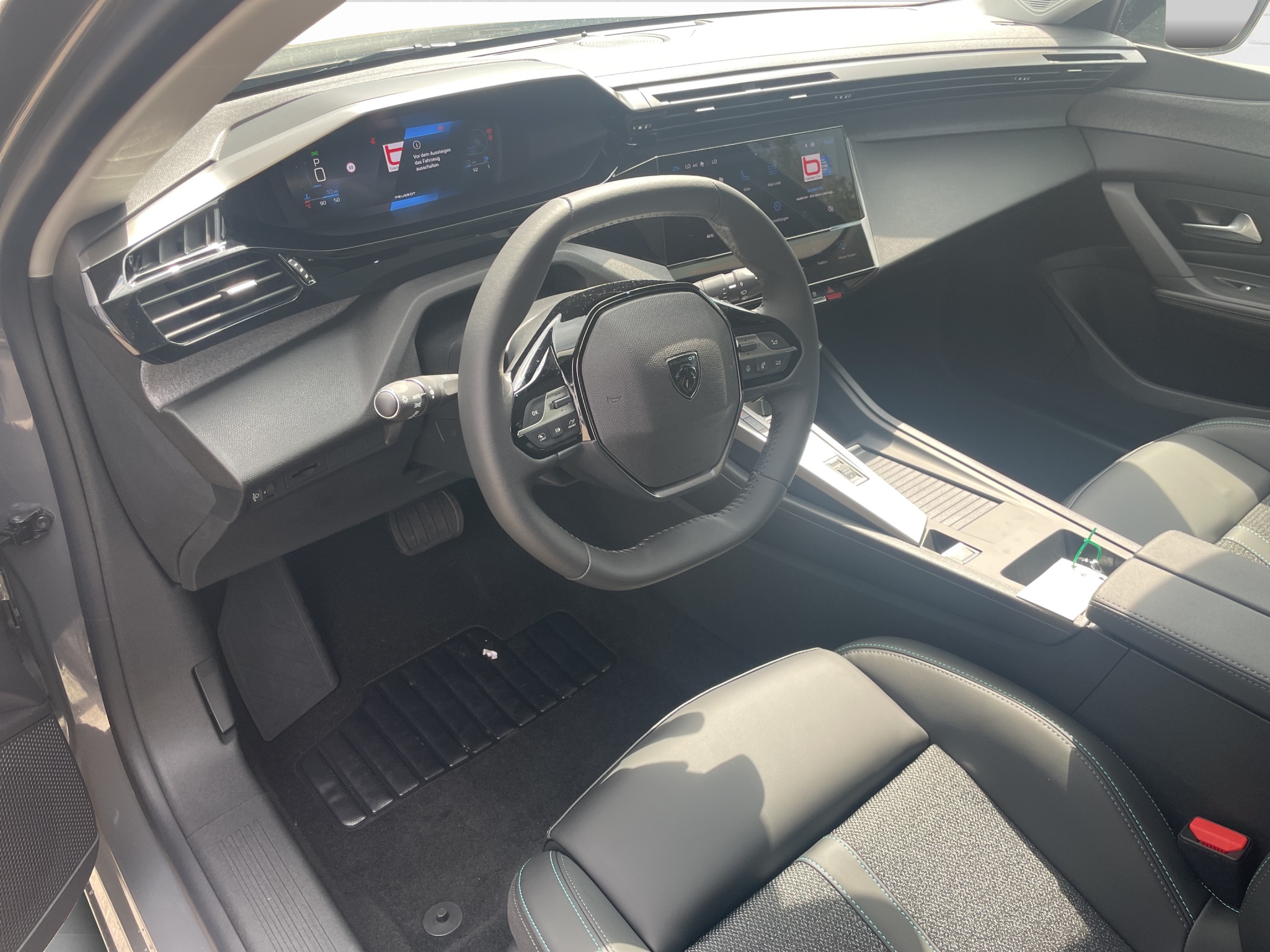 Peugeot 308 SW 1.2 Hybrid Allure