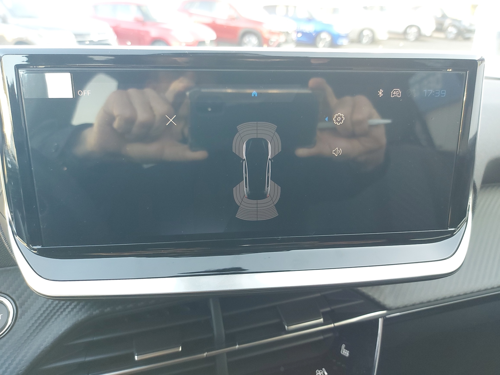 Peugeot 208 1.2 Hybrid Allure Premium