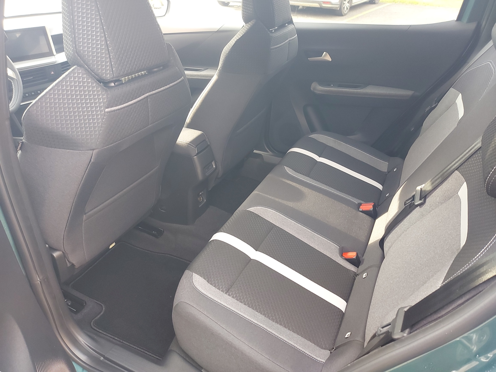 Opel Frontera 1.2 T HEV 145 GS