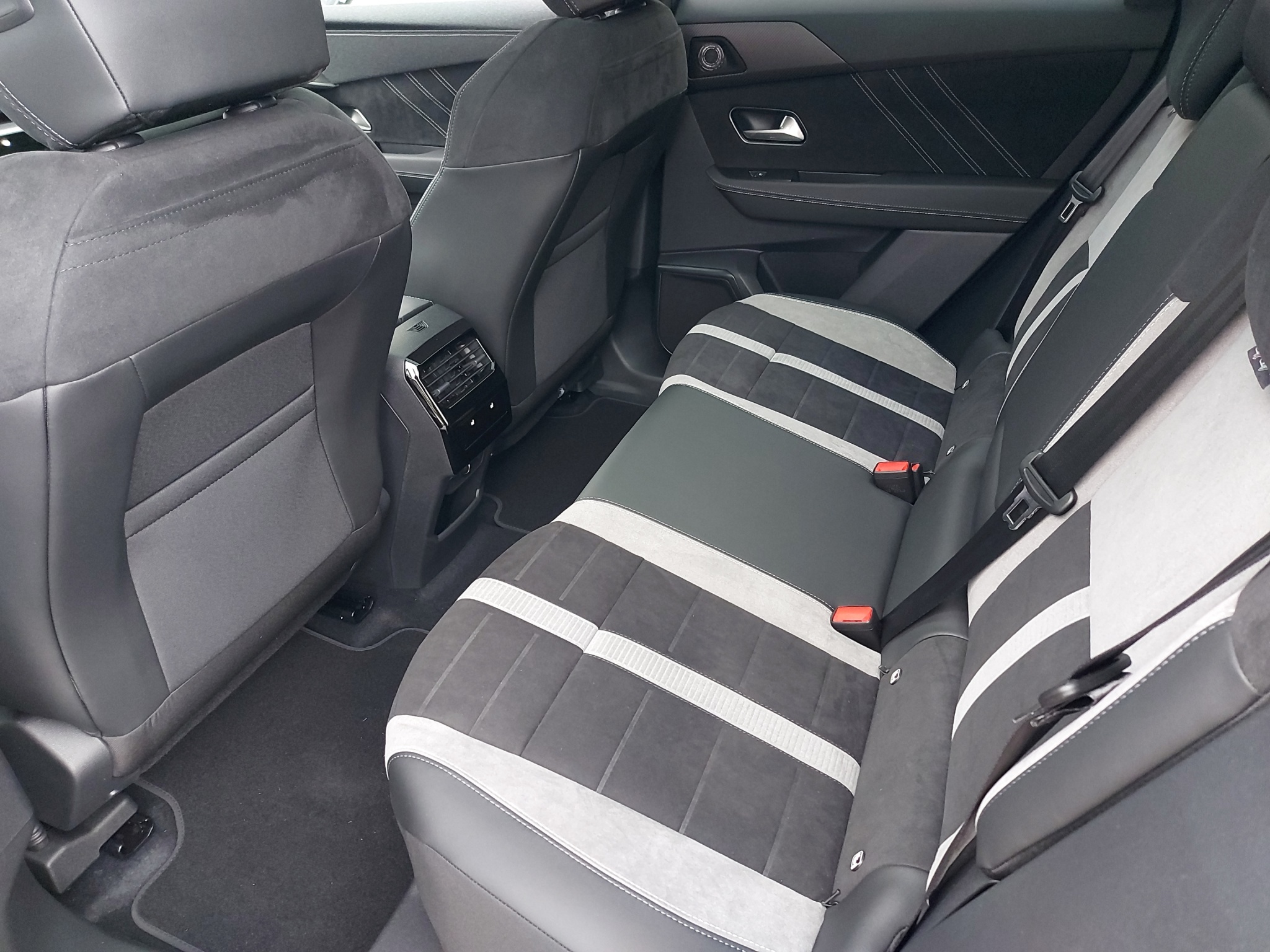 Opel Grandland-e Ultimate AWD