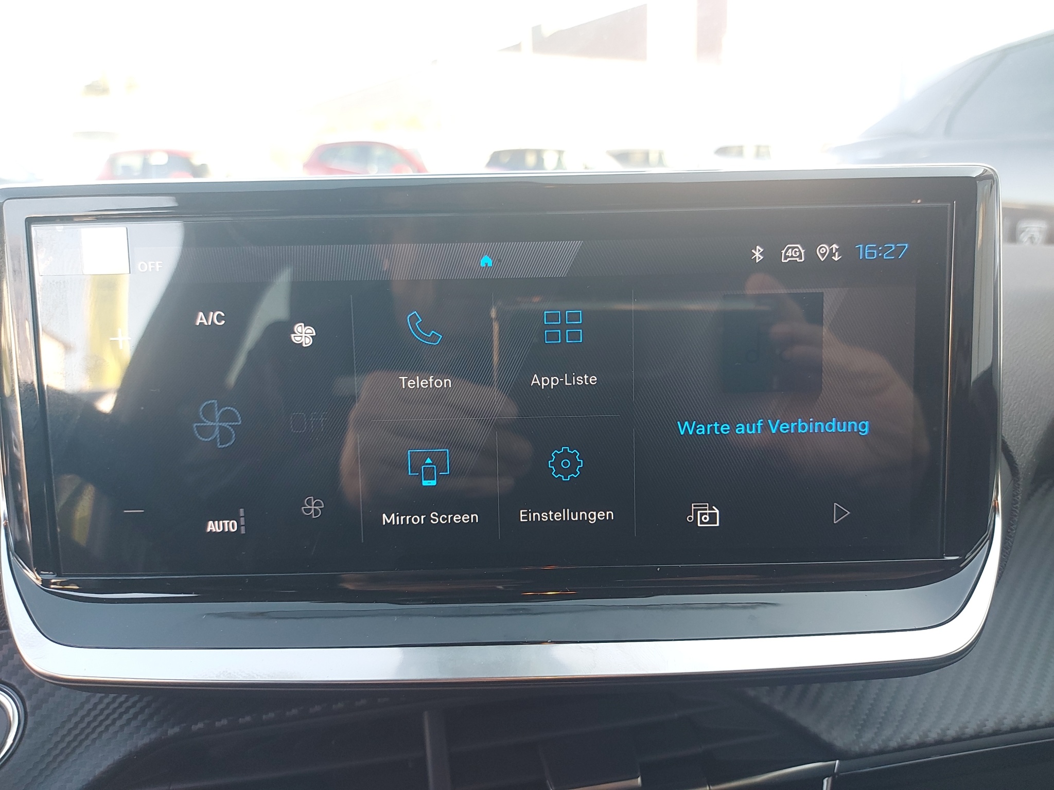 Peugeot 208 1.2 Hybrid Allure Premium