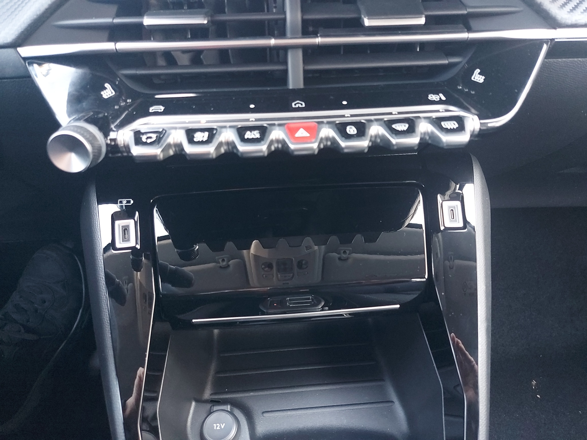 Peugeot 208 1.2 Hybrid Allure Premium